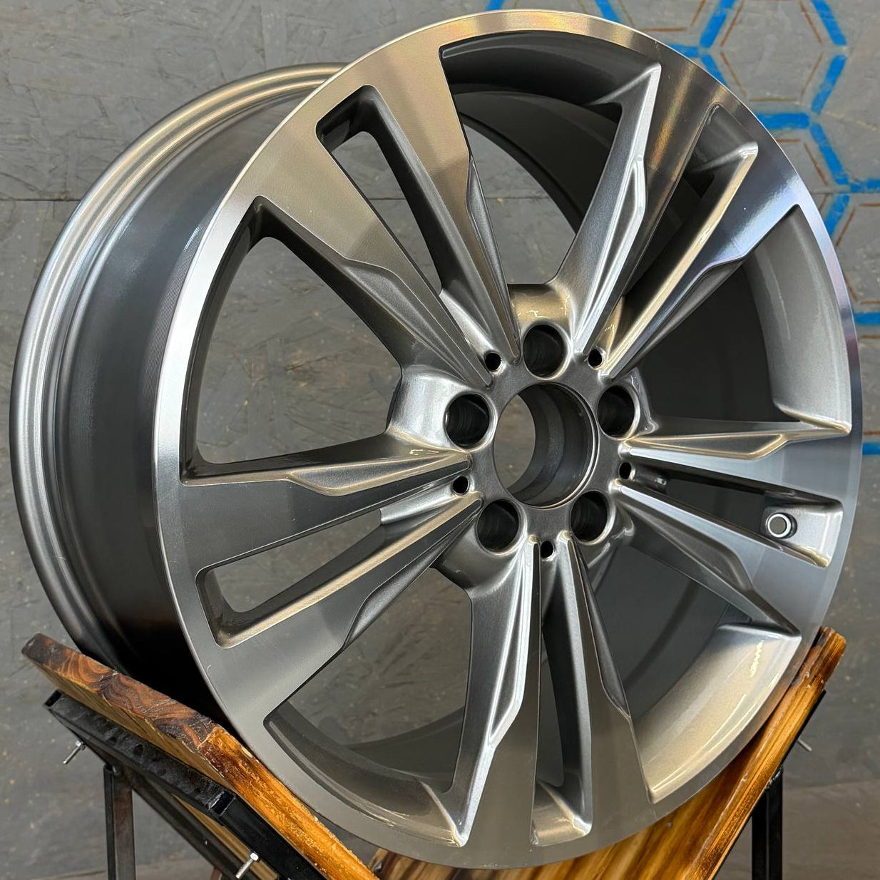 Jantes XF013 18 pouces 5x112 Gun Metal Face Polie
