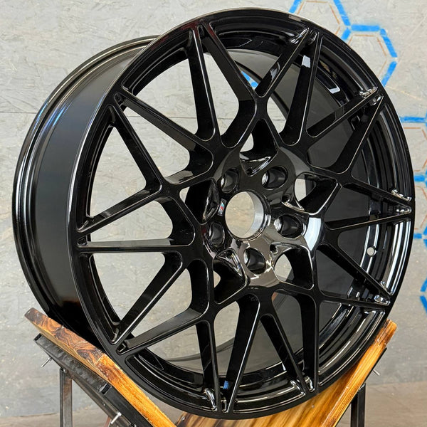 Jantes M5167 19 pouces 5x120 Noir Brillant