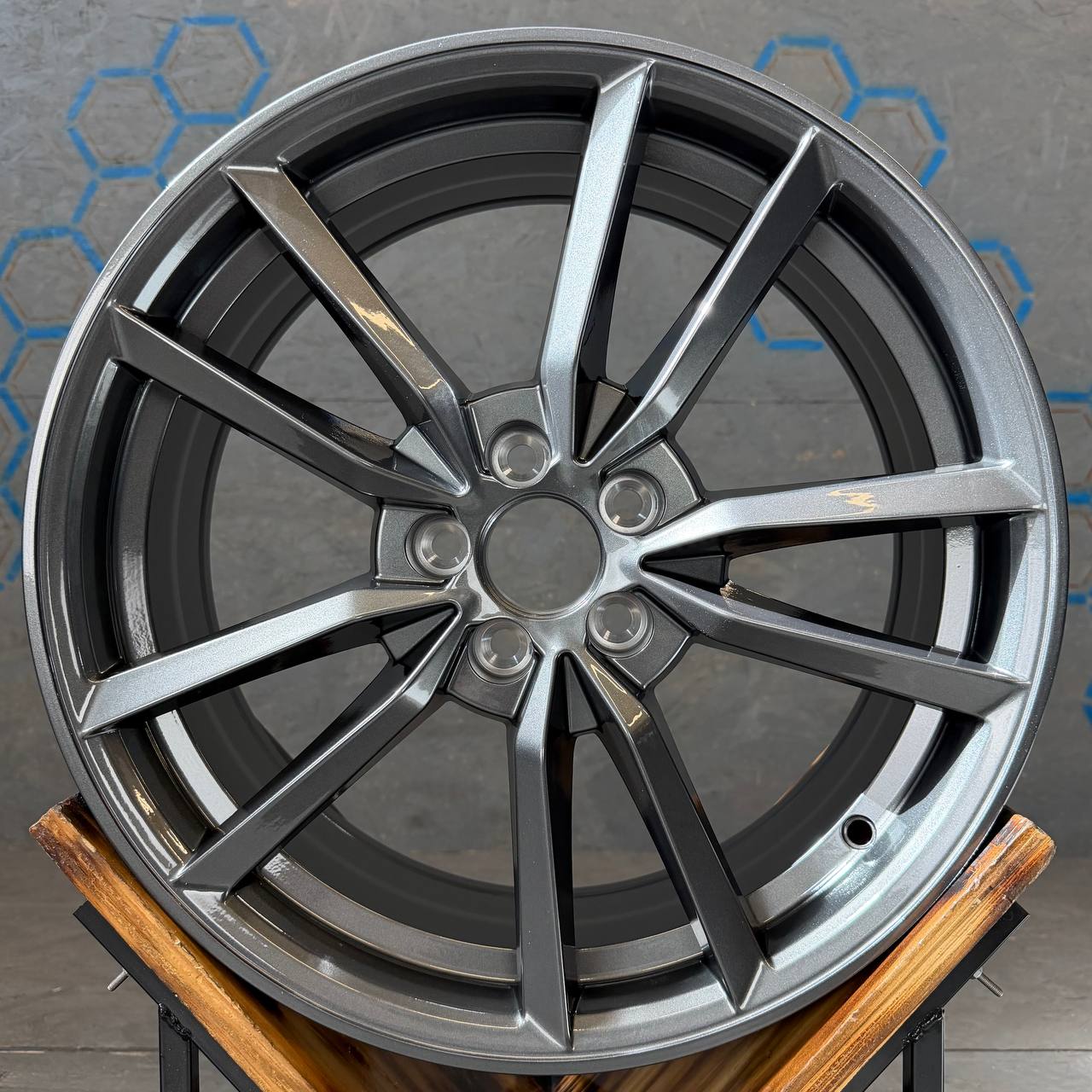 Jantes A2-HOGAN 17 pouces 5x100 Gun Metal